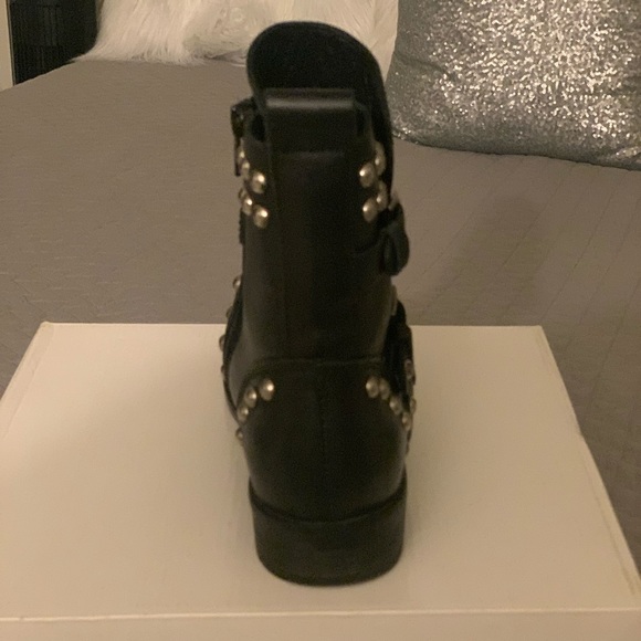 Black Studded Steve Madden boot - Picture 2 of 5